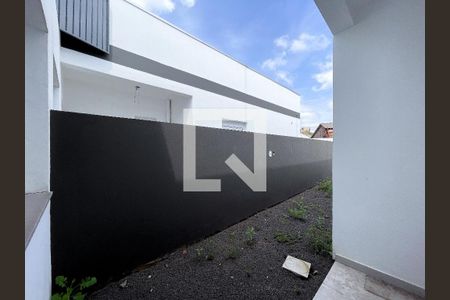 Casa à venda com 101m², 2 quartos e 2 vagasÁrea comum