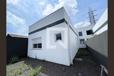 Casa à venda com 101m², 2 quartos e 2 vagasFachada