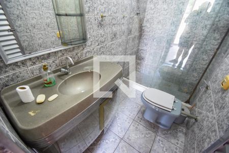 Casa para alugar com 196m², 2 quartos e 1 vaga Casa para alugar com 196m², 2 quartos e 1 vagaBanheiro Terraço