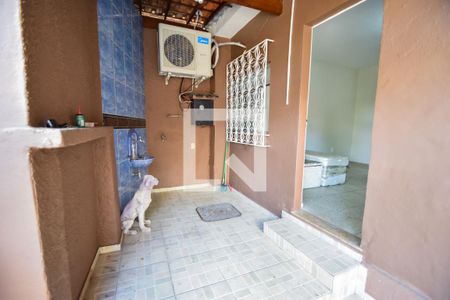 Casa para alugar com 196m², 2 quartos e 1 vaga Casa para alugar com 196m², 2 quartos e 1 vagaVaranda
