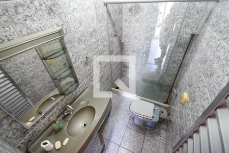 Casa para alugar com 196m², 2 quartos e 1 vaga Casa para alugar com 196m², 2 quartos e 1 vagaBanheiro Terraço