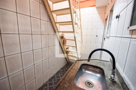 Casa para alugar com 196m², 2 quartos e 1 vaga Casa para alugar com 196m², 2 quartos e 1 vagaCozinha Auxiliar