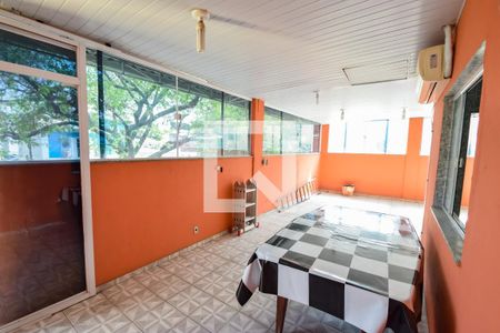 Casa para alugar com 196m², 2 quartos e 1 vaga Casa para alugar com 196m², 2 quartos e 1 vagaTerraço
