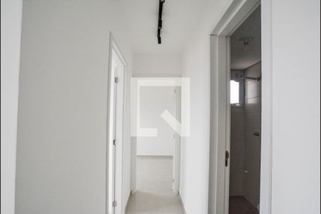 Corredor de apartamento para alugar com 2 quartos, 46m² em Vila Curuçá, Santo André