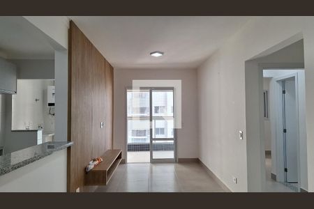 Sala de apartamento para alugar com 2 quartos, 74m² em Aviação, Praia Grande
