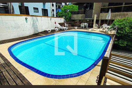 Apartamento à venda com 225m², 4 quartos e 3 vagas Apartamento à venda com 225m², 4 quartos e 3 vagasarea comum - piscina