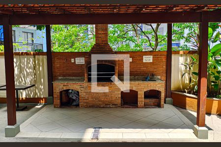 Apartamento à venda com 225m², 4 quartos e 3 vagas Apartamento à venda com 225m², 4 quartos e 3 vagasarea comum - churrasqueira