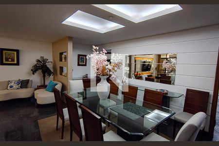 Apartamento à venda com 225m², 4 quartos e 3 vagas Apartamento à venda com 225m², 4 quartos e 3 vagassala