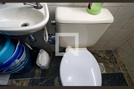 Apartamento à venda com 225m², 4 quartos e 3 vagas Apartamento à venda com 225m², 4 quartos e 3 vagasbanheiro de serviço