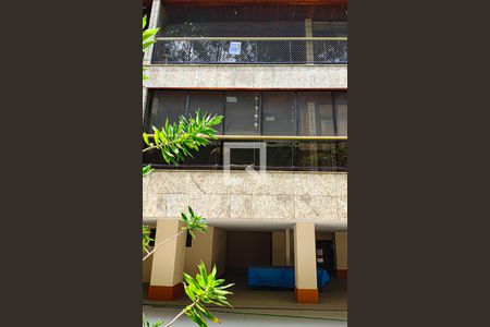 Apartamento à venda com 225m², 4 quartos e 3 vagas Apartamento à venda com 225m², 4 quartos e 3 vagasplaquinha WZWN-185