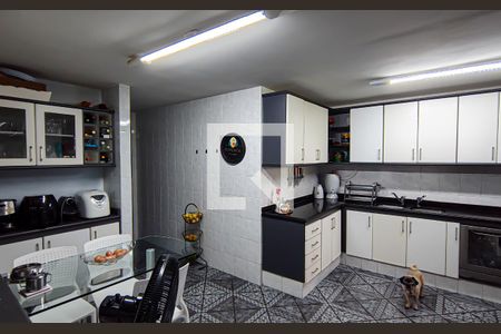 Apartamento à venda com 225m², 4 quartos e 3 vagas Apartamento à venda com 225m², 4 quartos e 3 vagascozinha