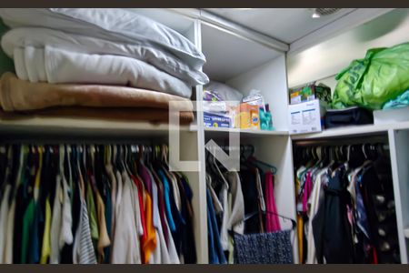 Apartamento à venda com 225m², 4 quartos e 3 vagas Apartamento à venda com 225m², 4 quartos e 3 vagasquarto 2 - suite - closet