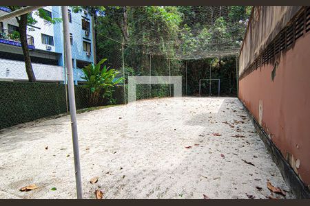 Apartamento à venda com 225m², 4 quartos e 3 vagas Apartamento à venda com 225m², 4 quartos e 3 vagasarea comum - quadra de areia