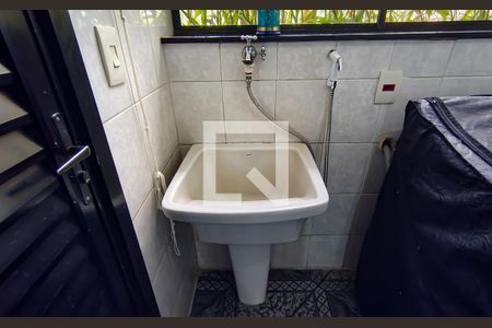 Apartamento à venda com 225m², 4 quartos e 3 vagas Apartamento à venda com 225m², 4 quartos e 3 vagasarea de serviço
