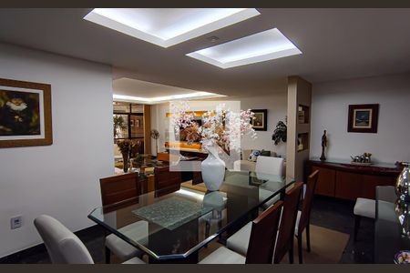 Apartamento à venda com 225m², 4 quartos e 3 vagas Apartamento à venda com 225m², 4 quartos e 3 vagassala