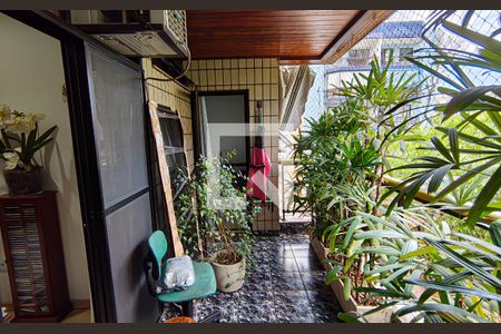 Apartamento à venda com 225m², 4 quartos e 3 vagas Apartamento à venda com 225m², 4 quartos e 3 vagasquarto 1 - varanda