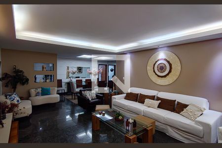 Apartamento à venda com 225m², 4 quartos e 3 vagas Apartamento à venda com 225m², 4 quartos e 3 vagassala