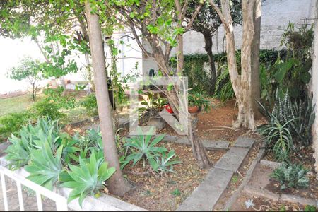 Casa à venda com 400m², 3 quartos e 4 vagas Casa à venda com 400m², 3 quartos e 4 vagasÁrea Verde e Varanda