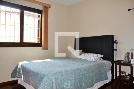 Casa à venda com 400m², 3 quartos e 4 vagas Casa à venda com 400m², 3 quartos e 4 vagasQuarto 2