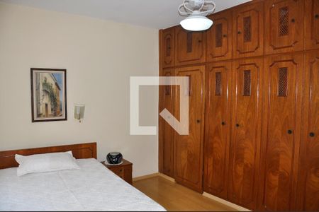 Casa à venda com 400m², 3 quartos e 4 vagas Casa à venda com 400m², 3 quartos e 4 vagasQuarto 01 com Suíte