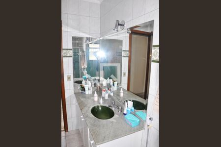 Casa à venda com 400m², 3 quartos e 4 vagas Casa à venda com 400m², 3 quartos e 4 vagas Banheiro Social