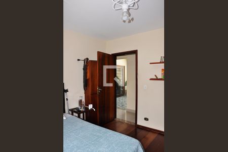 Casa à venda com 400m², 3 quartos e 4 vagas Casa à venda com 400m², 3 quartos e 4 vagasDetalhe - Quarto 02