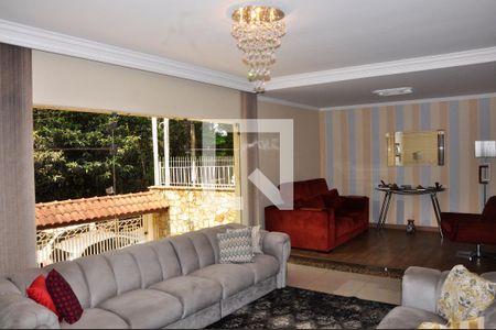  Sala de casa à venda com 3 quartos, 400m² em Vila Pereira Cerca, São Paulo