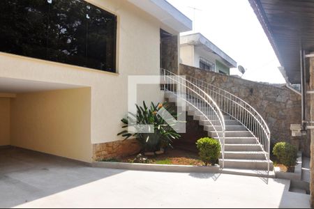 Casa à venda com 400m², 3 quartos e 4 vagas Casa à venda com 400m², 3 quartos e 4 vagasGaragem