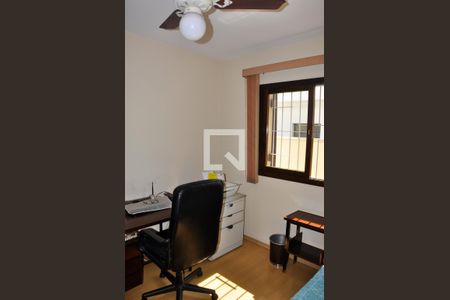 Casa à venda com 400m², 3 quartos e 4 vagasDetalhe - Quarto 03