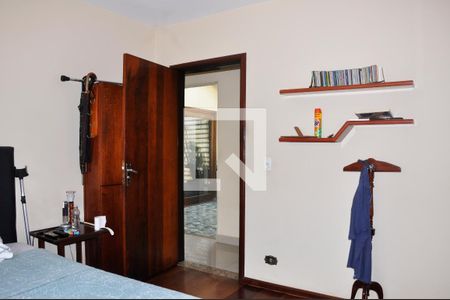 Casa à venda com 400m², 3 quartos e 4 vagas Casa à venda com 400m², 3 quartos e 4 vagasDetalhe - Quarto 02