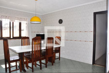 Casa à venda com 400m², 3 quartos e 4 vagas Casa à venda com 400m², 3 quartos e 4 vagas Copa e Cozinha