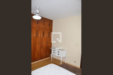 Casa à venda com 400m², 3 quartos e 4 vagas Casa à venda com 400m², 3 quartos e 4 vagas Quarto 01 com Suíte