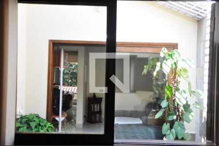 Casa à venda com 400m², 3 quartos e 4 vagas Casa à venda com 400m², 3 quartos e 4 vagasDetalhe - Vista do Quarto 01 com Suíte