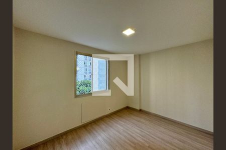 Quarto 1 de apartamento para alugar com 2 quartos, 62m² em Barra da Tijuca, Rio de Janeiro