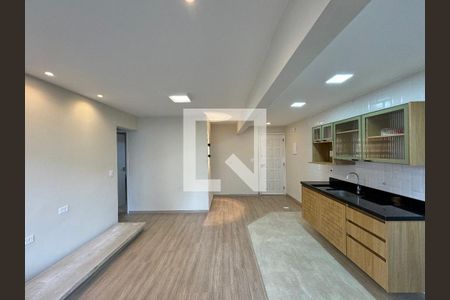 Sala de apartamento para alugar com 2 quartos, 62m² em Barra da Tijuca, Rio de Janeiro