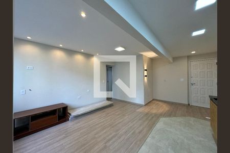 Sala de apartamento para alugar com 2 quartos, 62m² em Barra da Tijuca, Rio de Janeiro