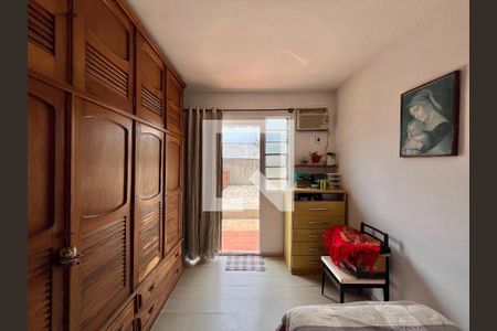 Casa de condomínio à venda com 250m², 3 quartos e 1 vagaQuarto 2