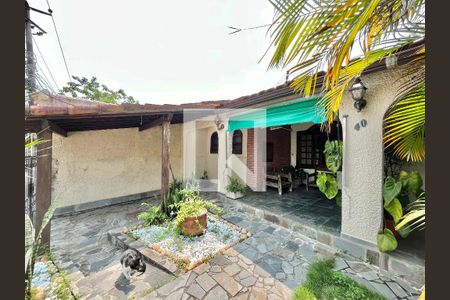 Casa de condomínio à venda com 250m², 3 quartos e 1 vagaGaragem