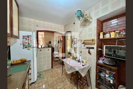 Casa de condomínio à venda com 250m², 3 quartos e 1 vagaCozinha