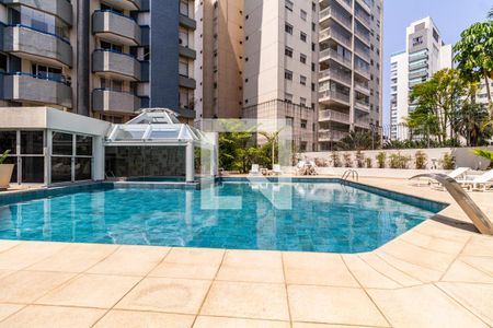 Apartamento à venda com 81m², 2 quartos e 2 vagasÁrea comum - Piscina