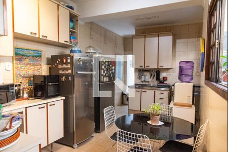 Casa à venda com 167m², 4 quartos e 2 vagasCozinha