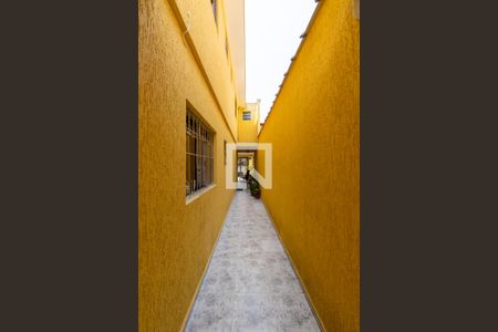 Casa à venda com 130m², 3 quartos e 2 vagas Casa à venda com 130m², 3 quartos e 2 vagasCorredor