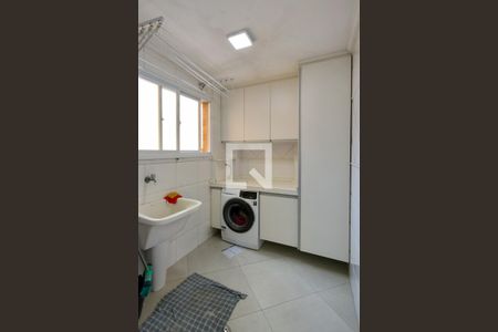 Apartamento para alugar com 140m², 3 quartos e 1 vagaÁrea de Serviço