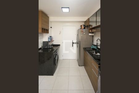 Cozinha de apartamento para alugar com 2 quartos, 32m² em Vila Ema, São Paulo