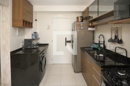 Cozinha de apartamento para alugar com 2 quartos, 32m² em Vila Ema, São Paulo