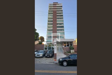 Apartamento à venda com 130m², 3 quartos e 4 vagasFachada e portaria