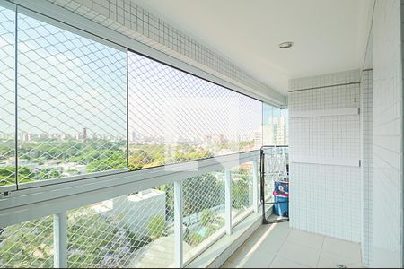 Apartamento à venda com 130m², 3 quartos e 4 vagasSacada do Quarto Suíte 1 e 2