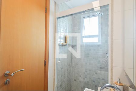 Apartamento à venda com 130m², 3 quartos e 4 vagasBanheiro da Suíte 2