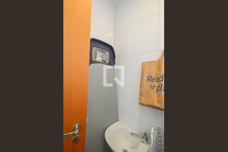 Apartamento à venda com 130m², 3 quartos e 4 vagasBanheiro de serviço