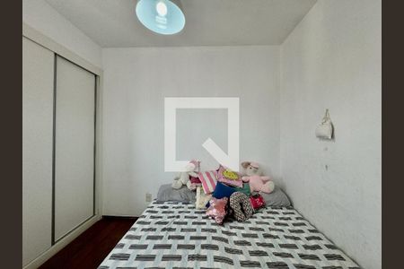 Apartamento à venda com 100m², 4 quartos e 2 vagasQuarto 2
